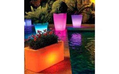 Nabíjecí zahradní dekorativní svítidlo RGB květináč 28x29 cm IP54