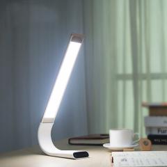 Nabíjecí LED stolní lampa 6,5 W s nastavitelnou barvou světla